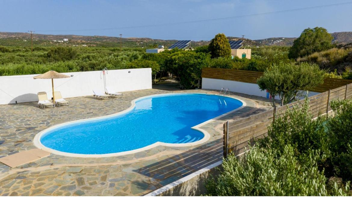 Rousolakos Pool Apartments Palekastro Extérieur photo